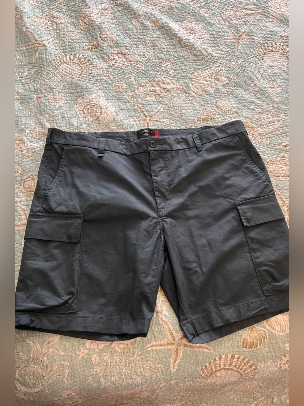 Men's  Dockers Cargo Shorts in Gray